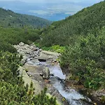 Ve Vysokych Tatrach * Štrbské Pleso